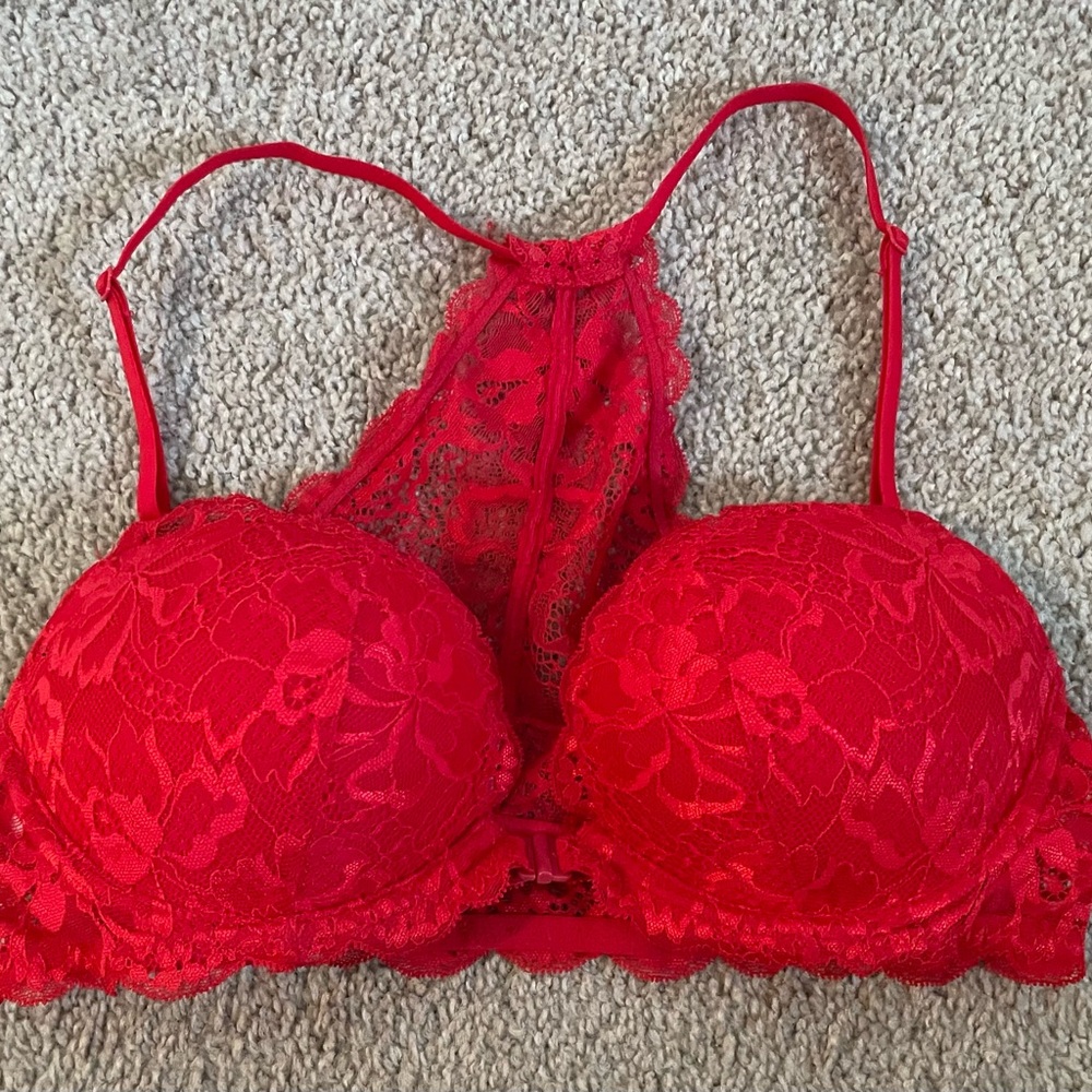 PINK Victoria's Secret Red Lace Push-Up Bra